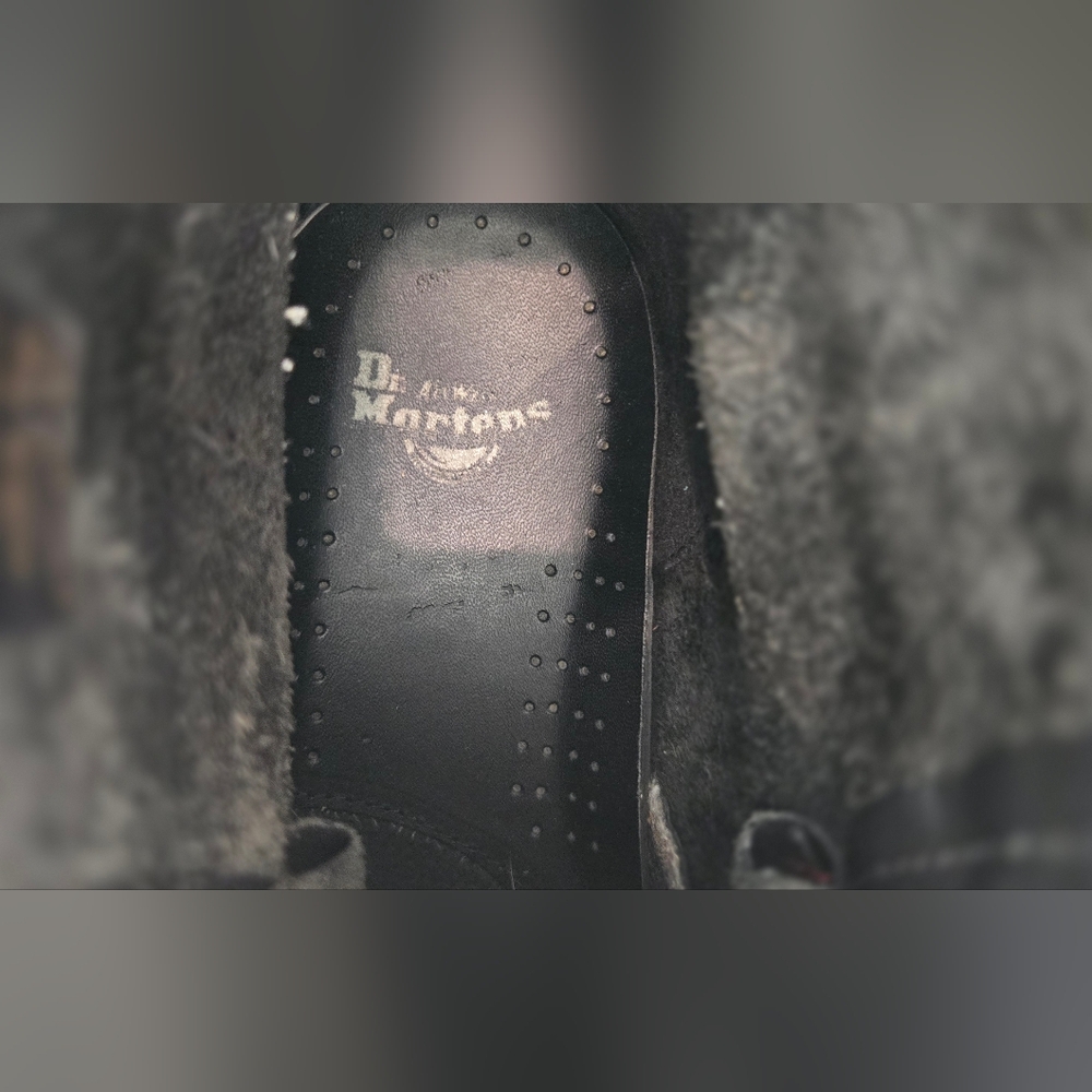 Dr. Martens Black Leather Combat Boots with Chunky Sole and Burgundy Laces - Picture 11 of 16